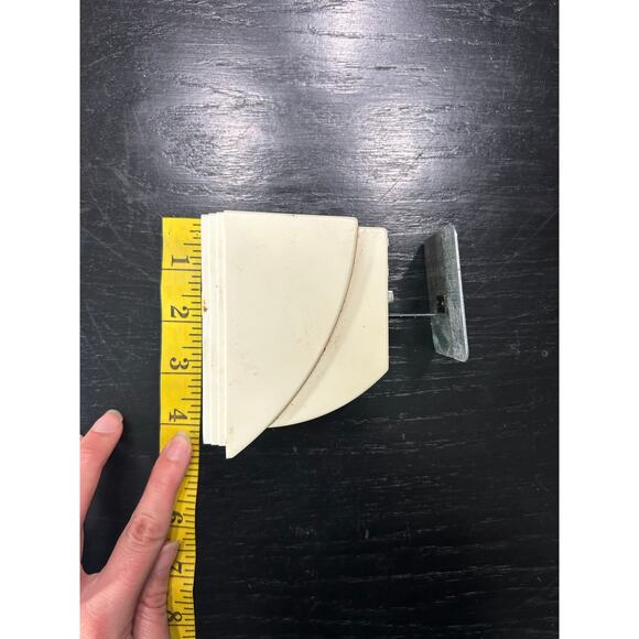 Mini- vintage Off white Kitchen scale- has wear and grim - Pelouze 1992 - Picture 3 of 8